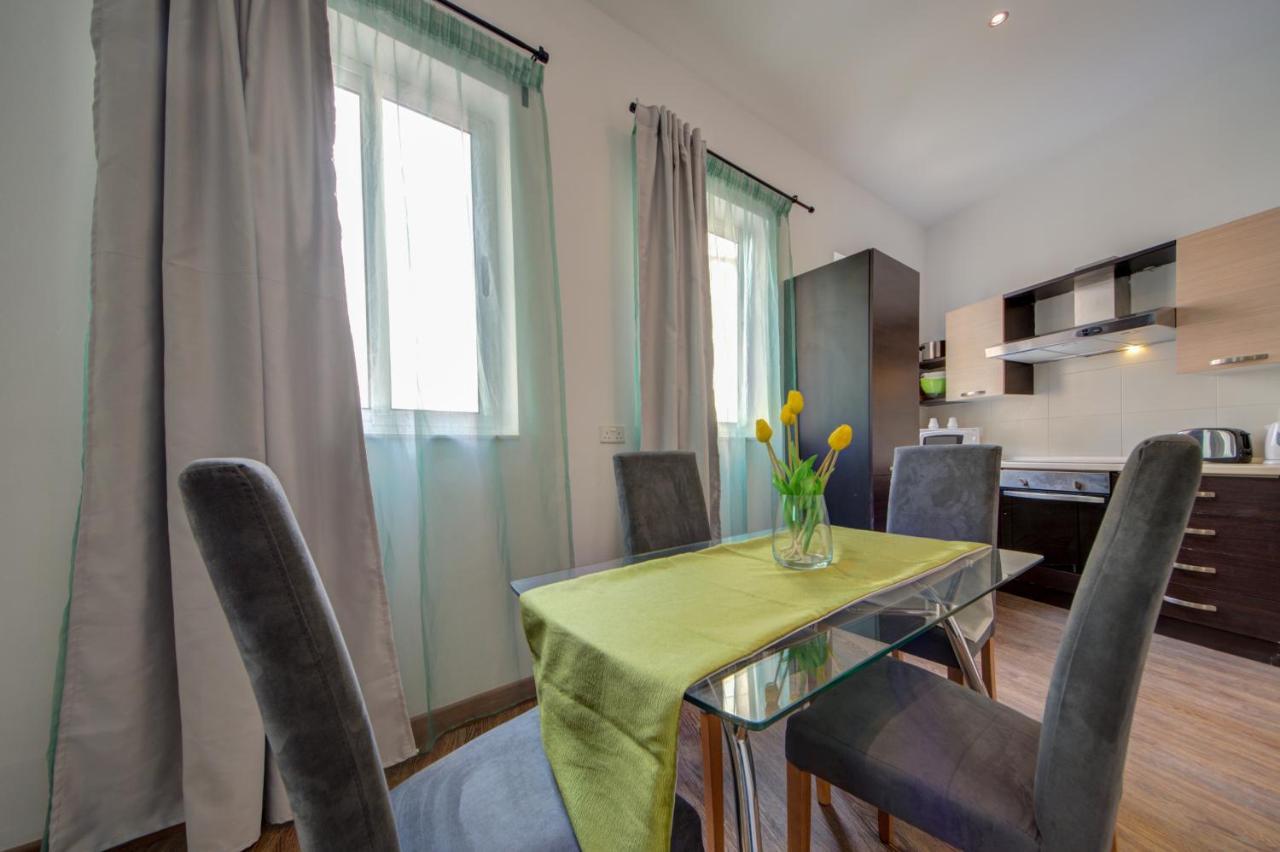 Sapphire Residences - Sliema 2 Bedroom Apartments With Views By Shortletsmalta Bagian luar foto