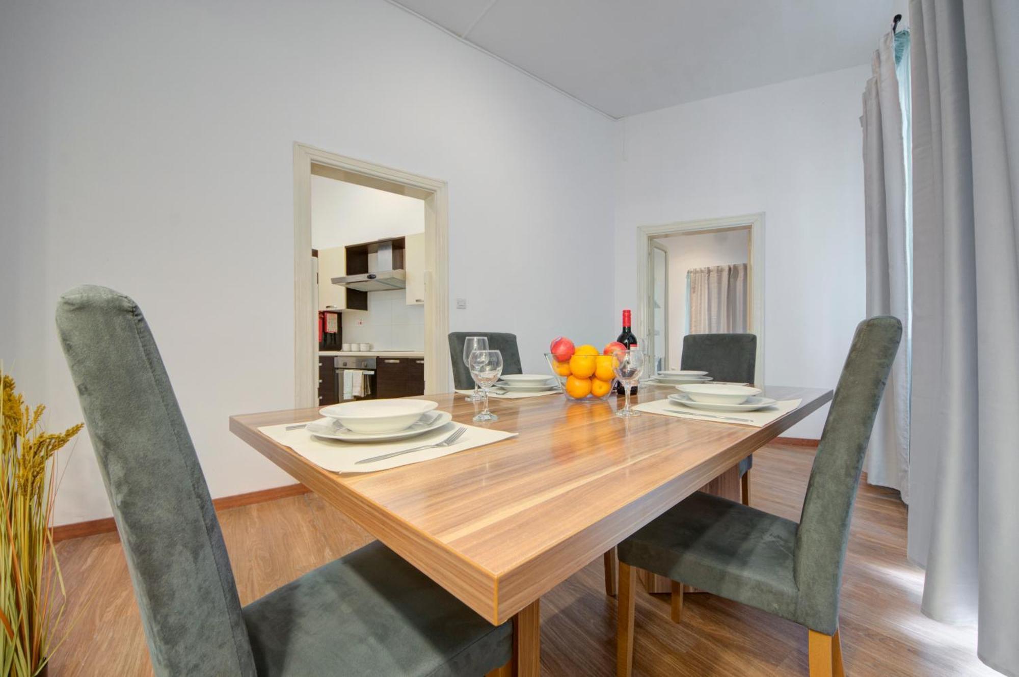 Sapphire Residences - Sliema 2 Bedroom Apartments With Views By Shortletsmalta Bagian luar foto