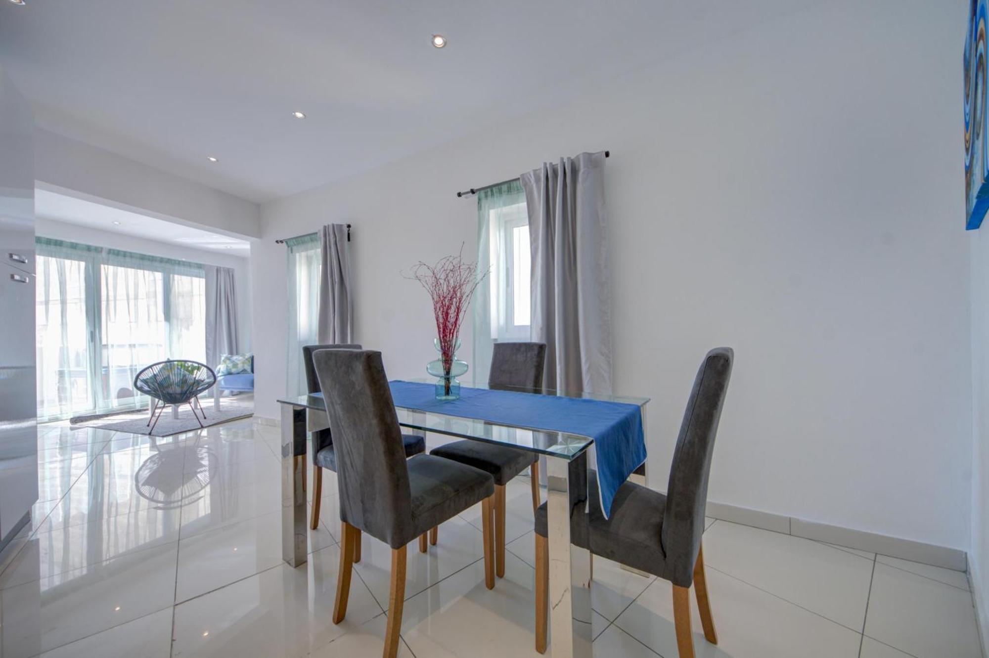 Sapphire Residences - Sliema 2 Bedroom Apartments With Views By Shortletsmalta Bagian luar foto