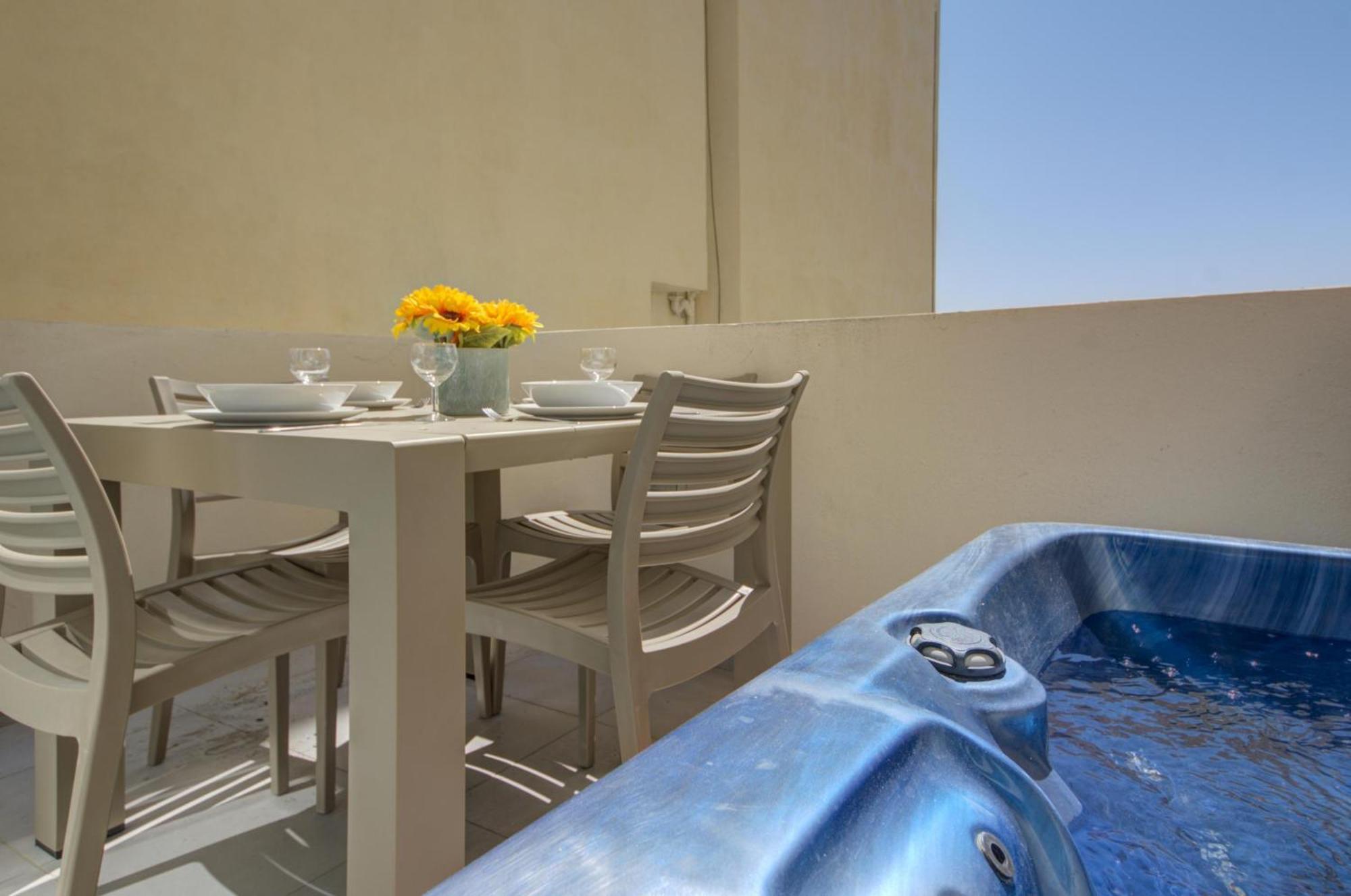 Sapphire Residences - Sliema 2 Bedroom Apartments With Views By Shortletsmalta Bagian luar foto