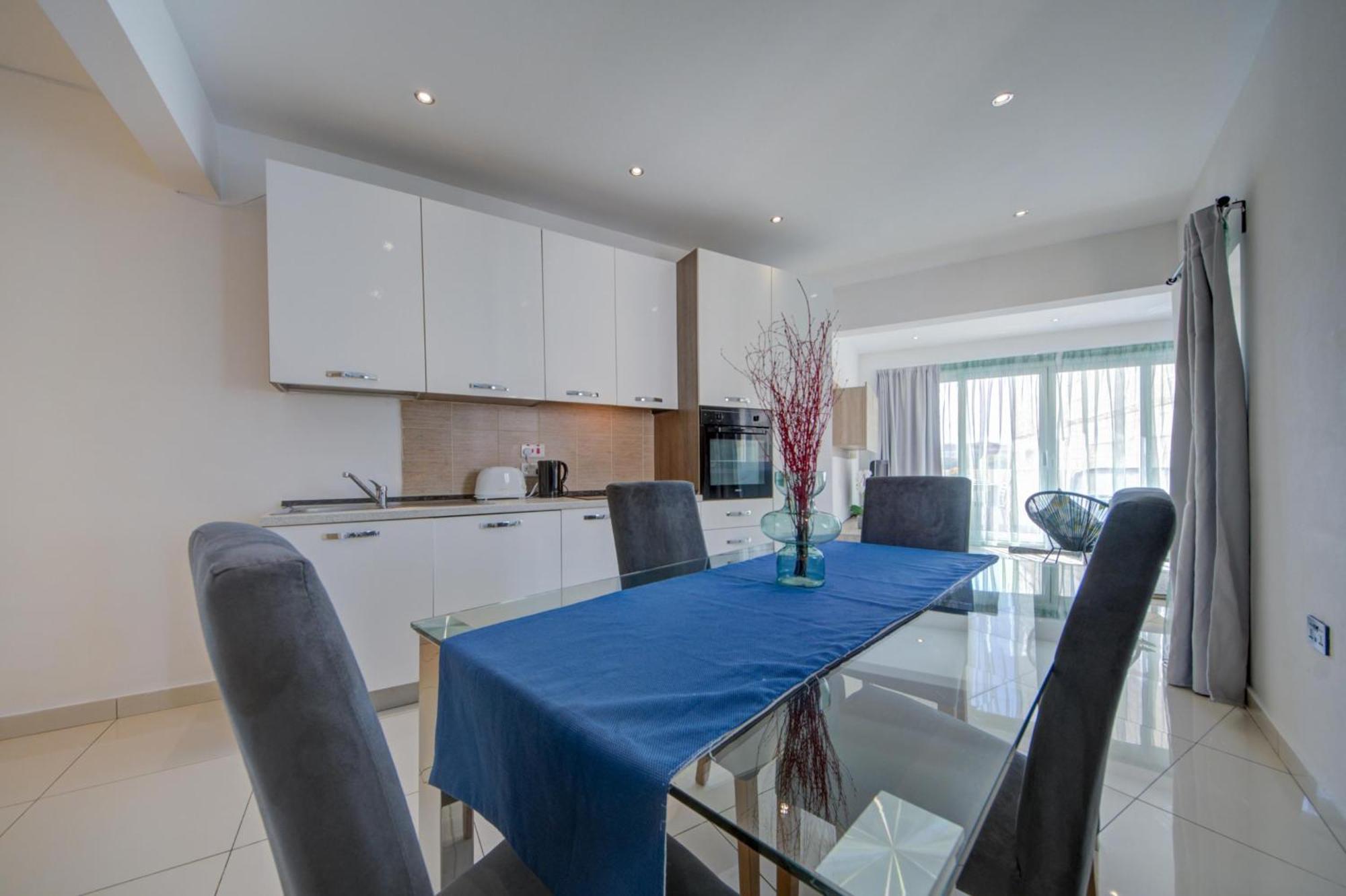 Sapphire Residences - Sliema 2 Bedroom Apartments With Views By Shortletsmalta Bagian luar foto