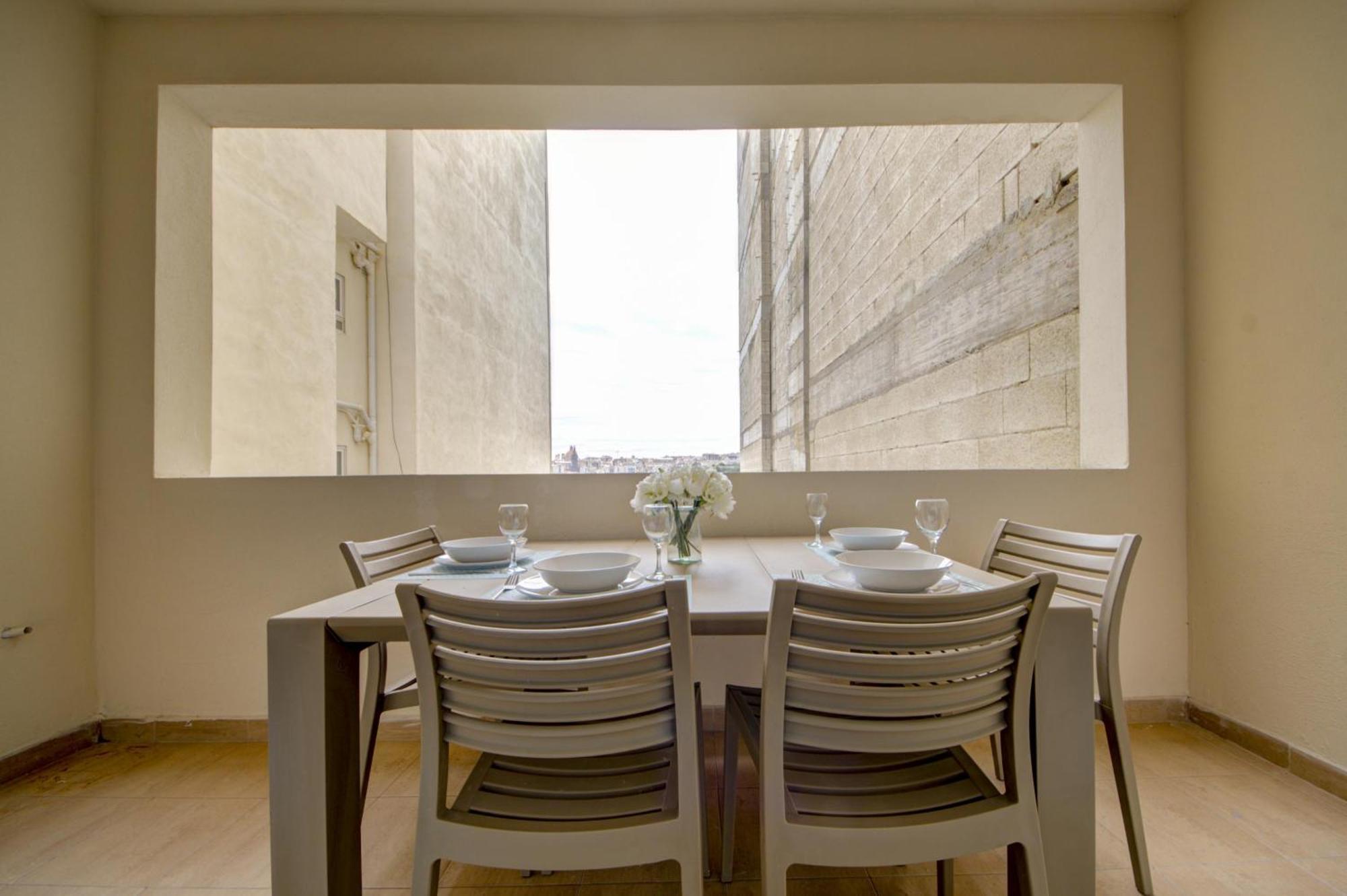 Sapphire Residences - Sliema 2 Bedroom Apartments With Views By Shortletsmalta Bagian luar foto